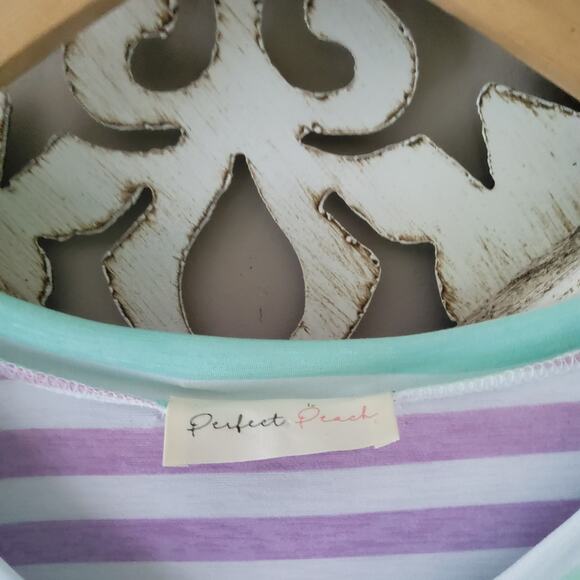 Perfect Peach Medium Short Sleeve T-Shirt Tee Longer Length Colorful Stripe - Picture 3 of 7